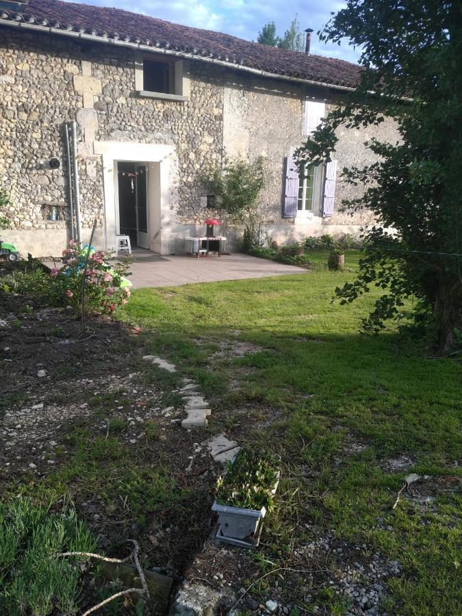Maison De Campagne A La Ferme Pillac Εξωτερικό φωτογραφία